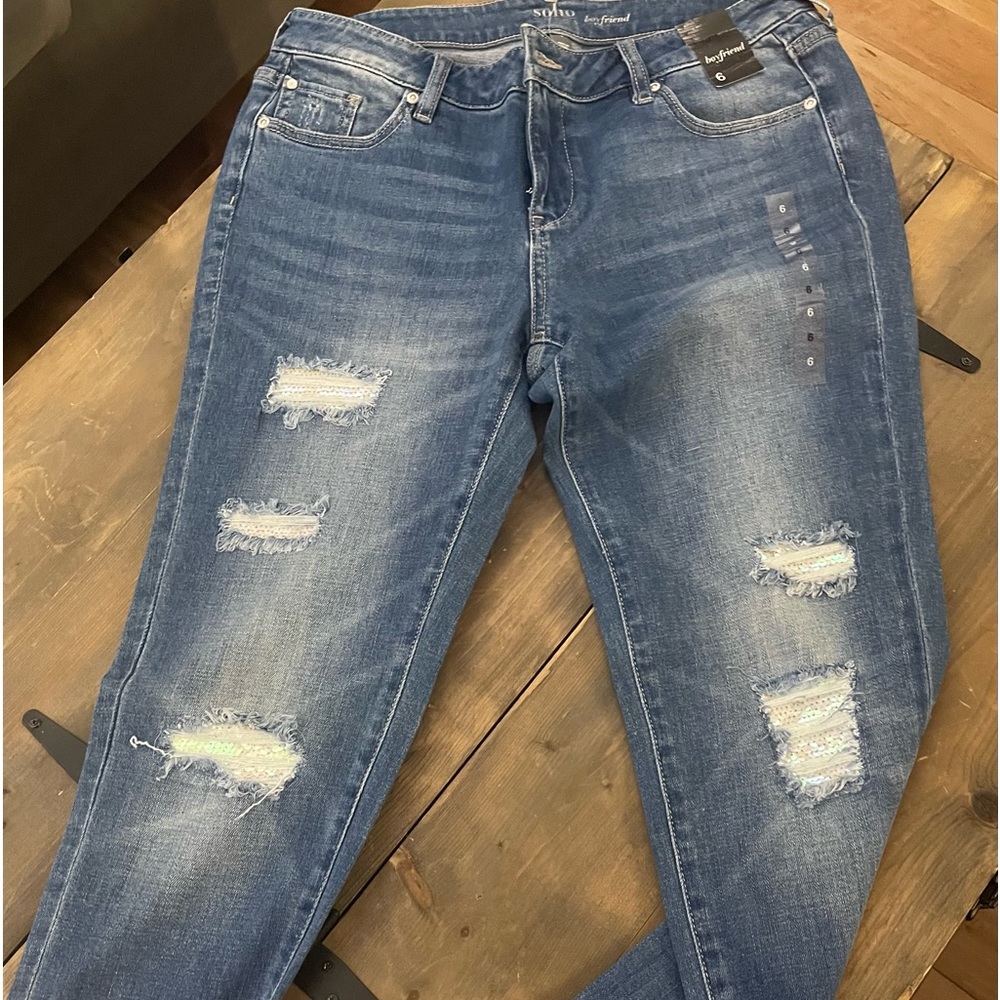 NY & CO SOHO boyfriend fit sequin, distressed